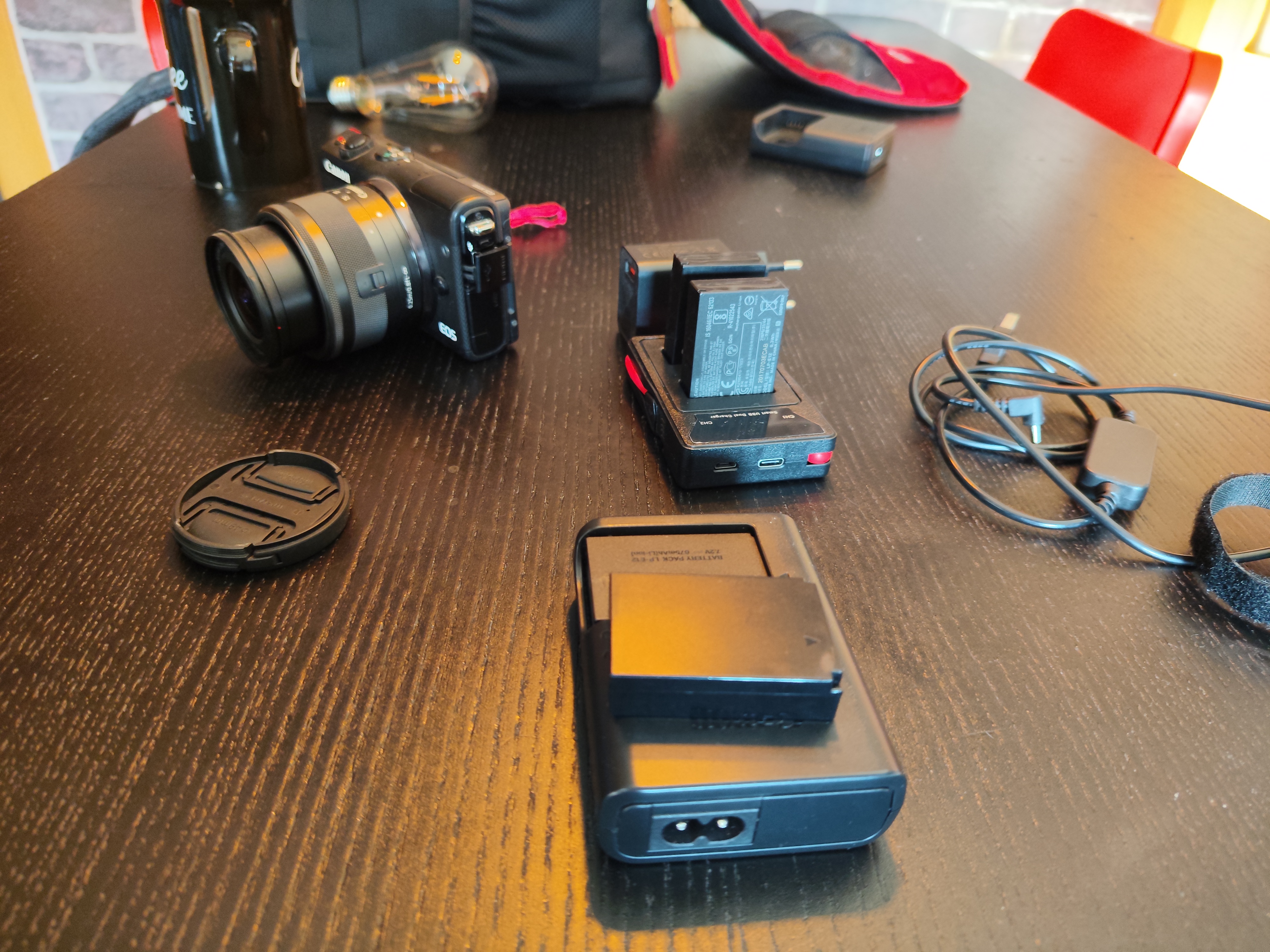 📸 Canon EOS M100 + accesorios